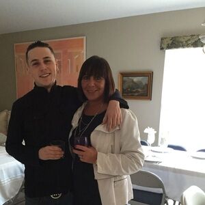 Meet your Posher, Robin